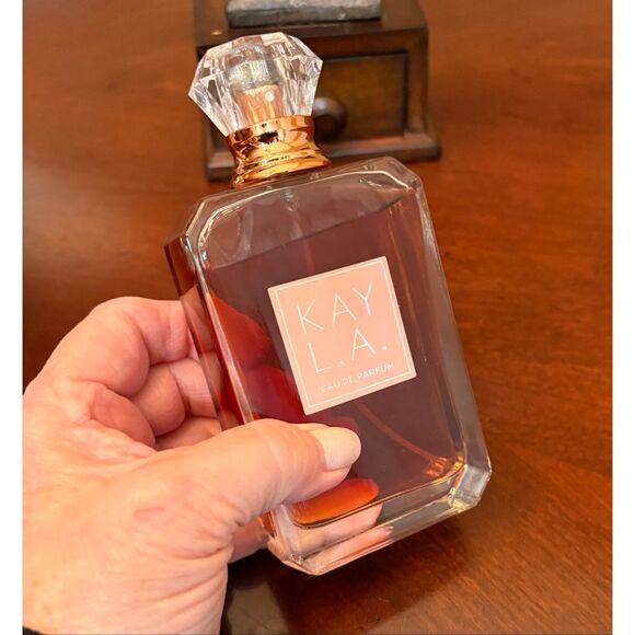 UScents  - NWT - Kay L.A. Eau de Parfum 3.4 fl oz/Vanilla, Brown Sugar & Jasmine - Picture 14 of 15